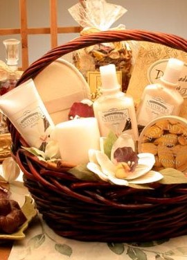 Essence-of-Luxuries-Bath-and-Body-Gift-Basket-0